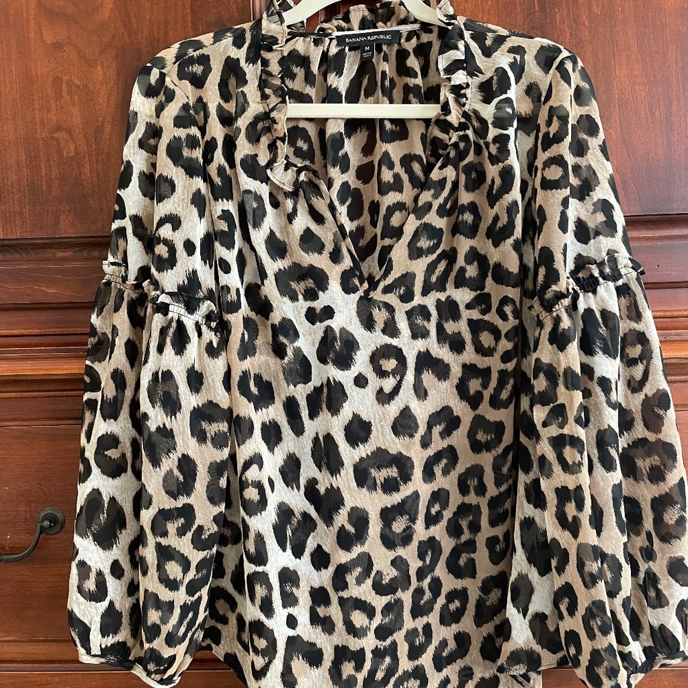 Banana Republic animal print blouse